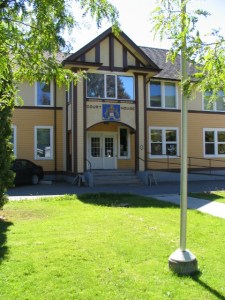 07 Merritt Courthouse & Sign 007